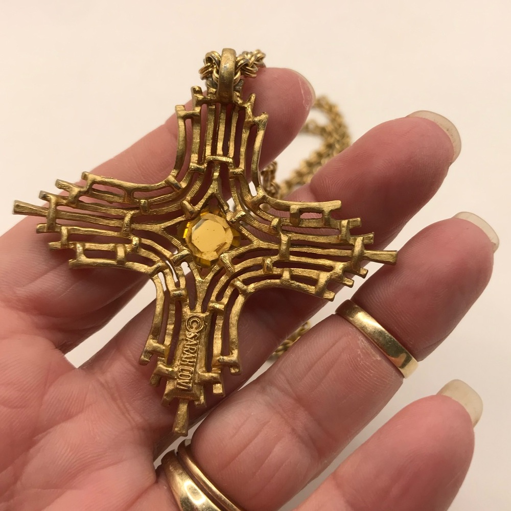 Vintage Sarah Coventry Gold-Tone Cross Pendant Necklace - Picture 6 of 11